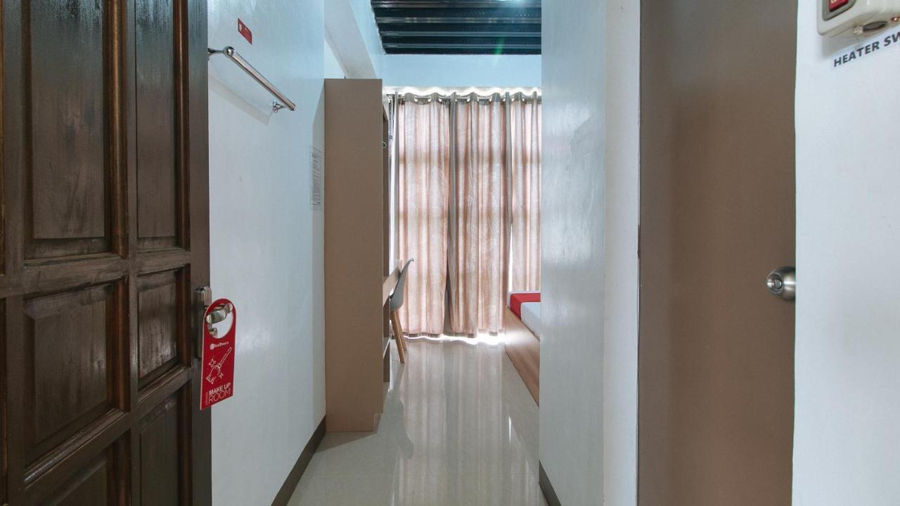 Reddoorz Near Iloilo International Airport Hotel Cabatuan Exterior photo